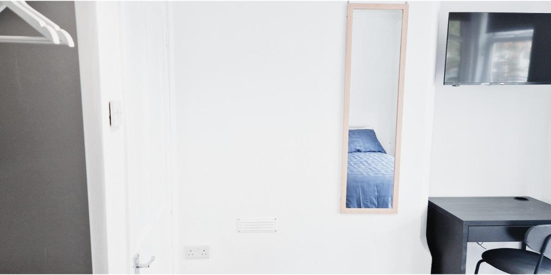 Double Room In Modern House Near نوتينغهام المظهر الخارجي الصورة