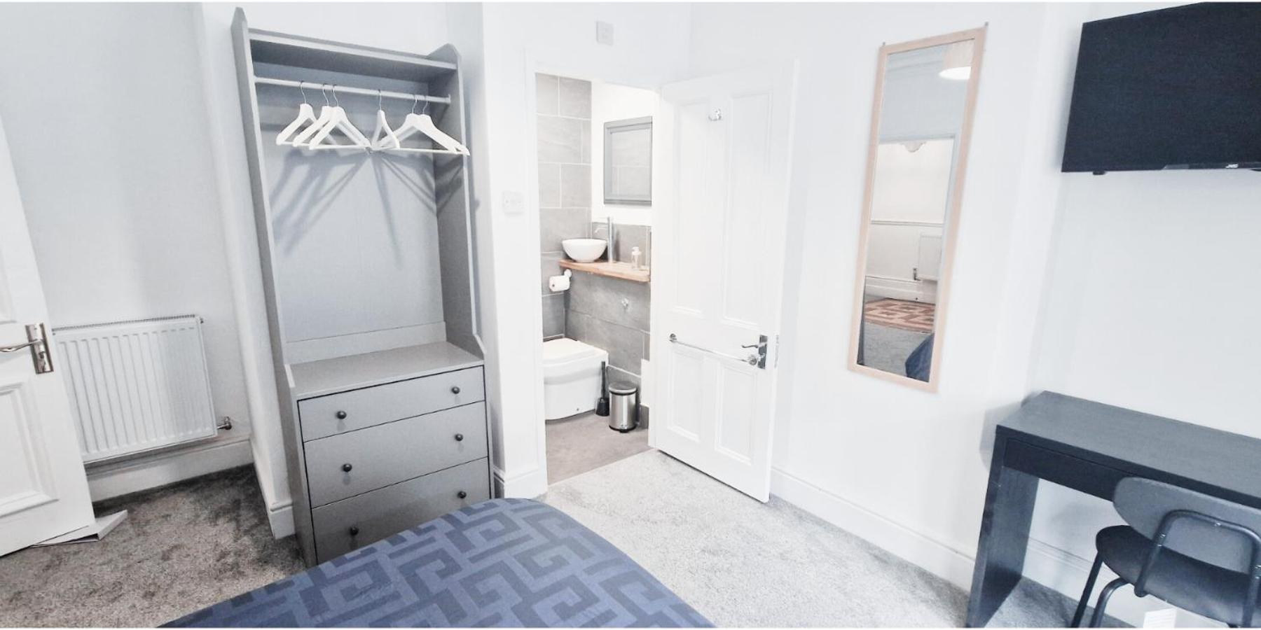 Double Room In Modern House Near نوتينغهام المظهر الخارجي الصورة