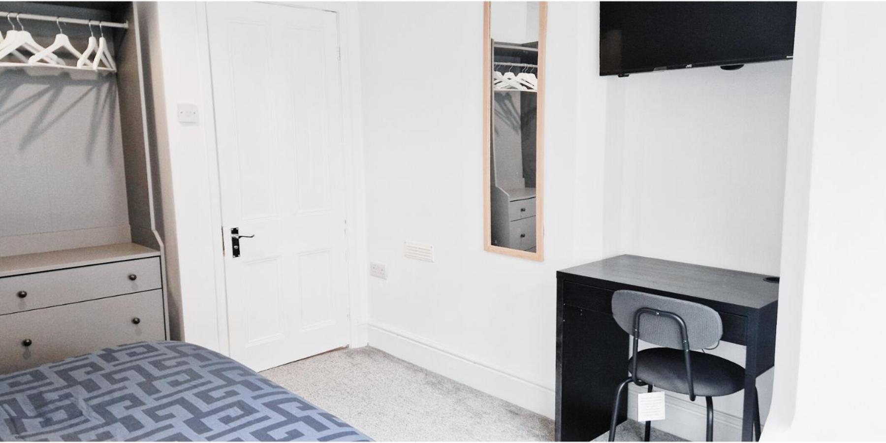 Double Room In Modern House Near نوتينغهام المظهر الخارجي الصورة