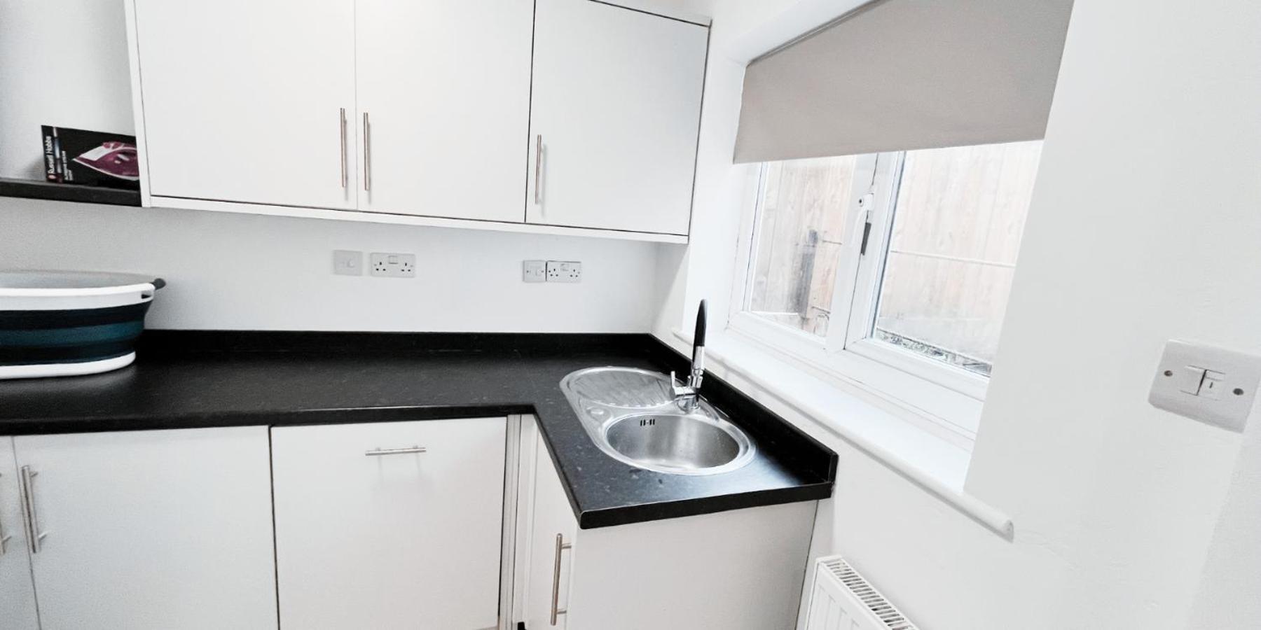 Double Room In Modern House Near نوتينغهام المظهر الخارجي الصورة