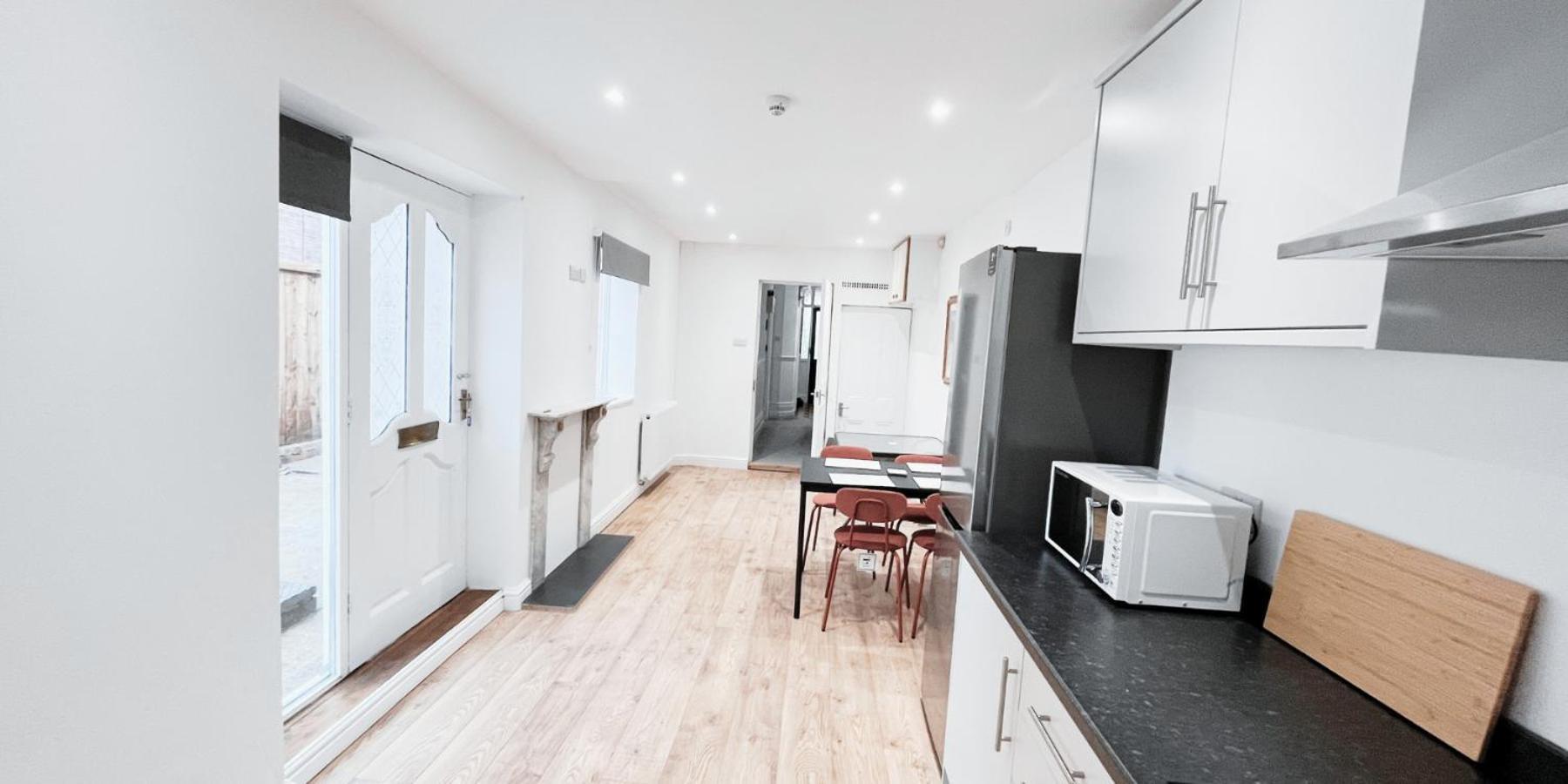 Double Room In Modern House Near نوتينغهام المظهر الخارجي الصورة